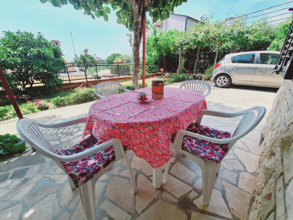 Apartments Viktorija พูลา ภายนอก รูปภาพ