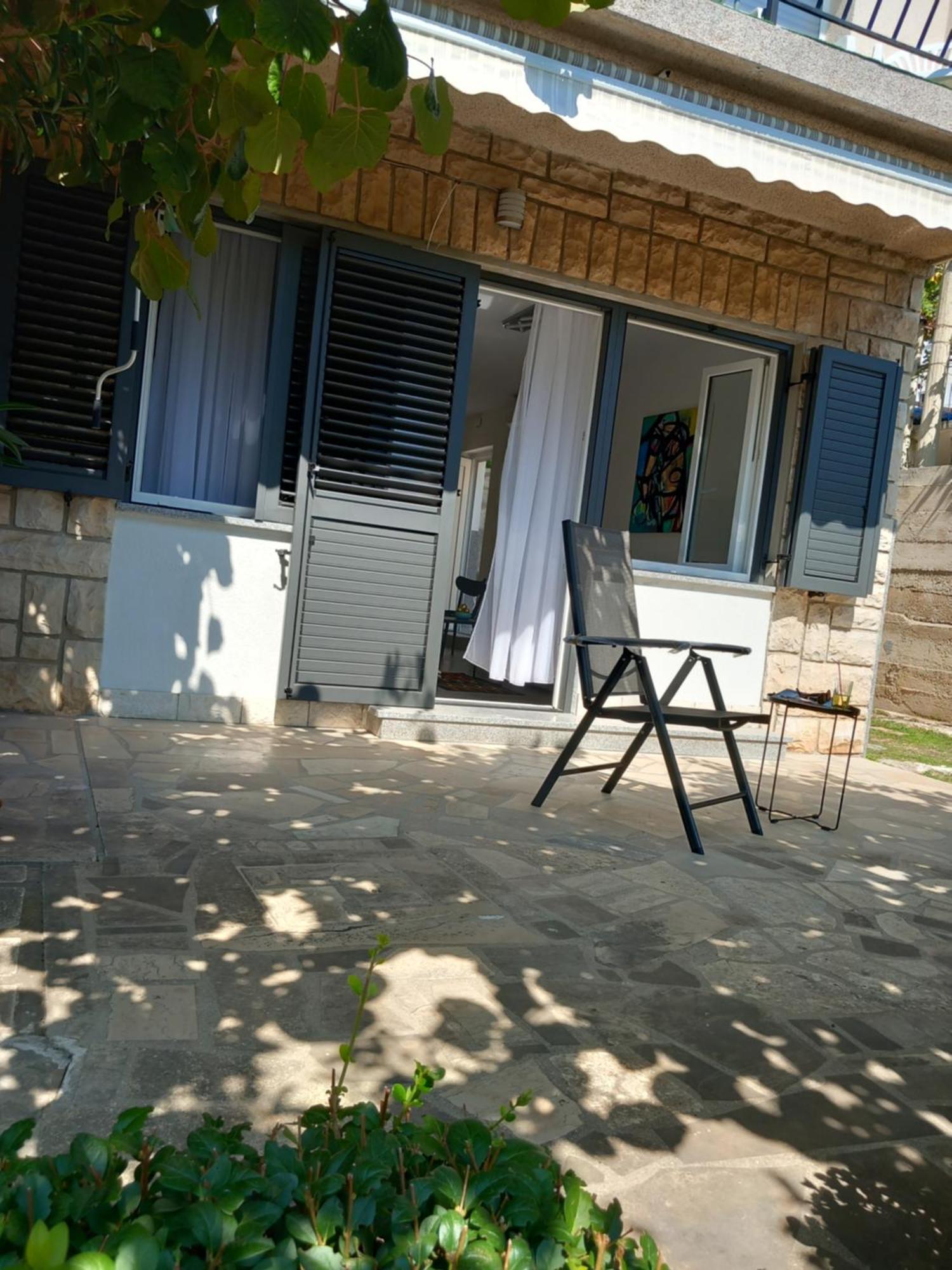 Apartments Viktorija พูลา ภายนอก รูปภาพ