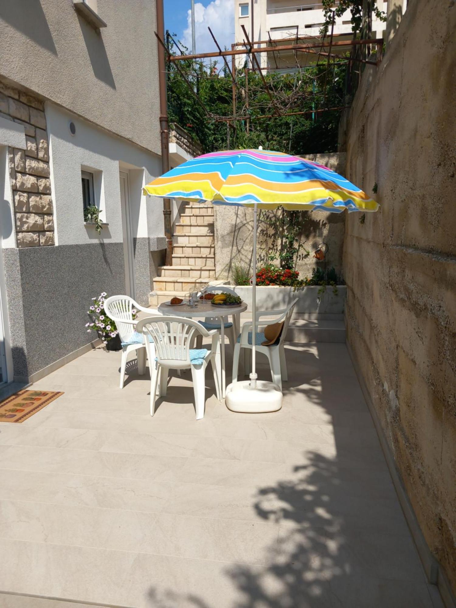 Apartments Viktorija พูลา ภายนอก รูปภาพ
